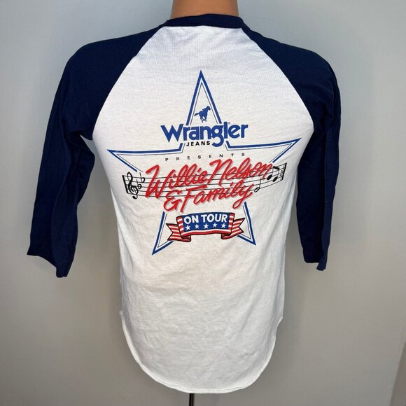 Vintage 1980s Willie Nelson & Family On Tour T-Shirt, Wrangler Jeans 1984 Small - Picture 2 of 4